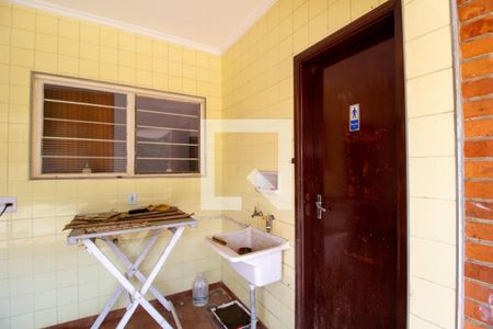 Casa para alugar com 450m², 3 quartos e 7 vagas Casa para alugar com 450m², 3 quartos e 7 vagasÁrea de Serviço