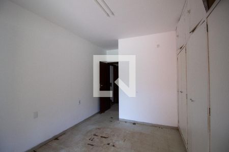 Casa para alugar com 450m², 3 quartos e 7 vagas Casa para alugar com 450m², 3 quartos e 7 vagasSuíte 1