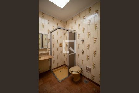 Casa para alugar com 450m², 3 quartos e 7 vagas Casa para alugar com 450m², 3 quartos e 7 vagasBanheiro da Suíte 3