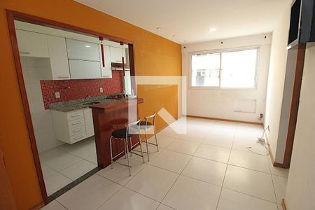 Sala de apartamento à venda com 2 quartos, 52m² em Quintino Bocaiúva, Rio de Janeiro