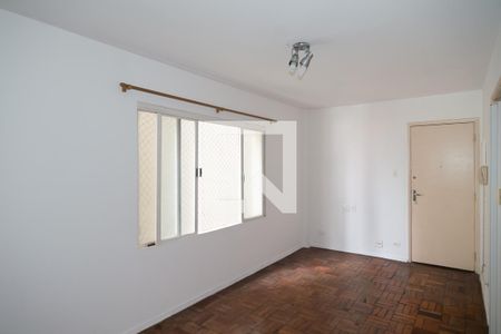 Sala de apartamento à venda com 2 quartos, 70m² em Cerqueira César, São Paulo