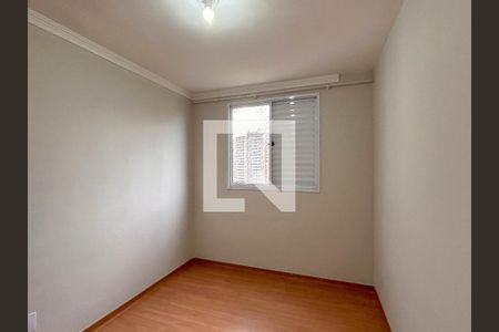 Quarto 2 de apartamento para alugar com 2 quartos, 43m² em Jardim Iris, São Paulo