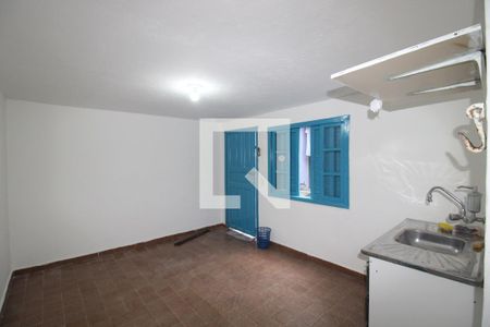 Sala / Cozinha de kitnet/studio para alugar com 1 quarto, 30m² em Lauzane Paulista, São Paulo