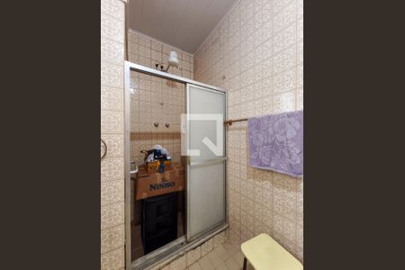 Apartamento à venda com 130m², 3 quartos e sem vaga Apartamento à venda com 130m², 3 quartos e sem vagaBanheiro Corredor