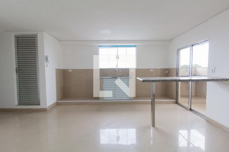 Sala e Cozinha de apartamento para alugar com 2 quartos, 30m² em Parque Císper, São Paulo