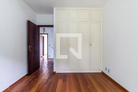 Quarto 1 de casa à venda com 3 quartos, 200m² em Alto de Pinheiros, São Paulo