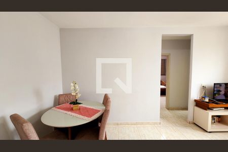 Sala de apartamento à venda com 2 quartos, 56m² em Vila Della Piazza, Jundiaí