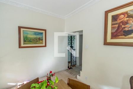 Sala de casa para alugar com 6 quartos, 240m² em Bento Ribeiro, Rio de Janeiro