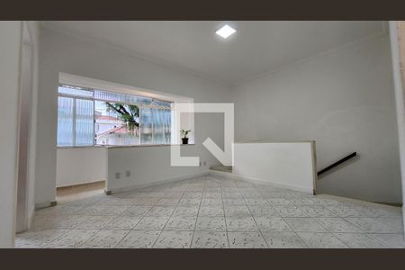 Sala de casa para alugar com 3 quartos, 93m² em Boqueirão, Santos