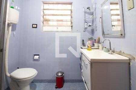 Casa à venda com 140m², 2 quartos e 1 vaga Casa à venda com 140m², 2 quartos e 1 vagaBanheiro