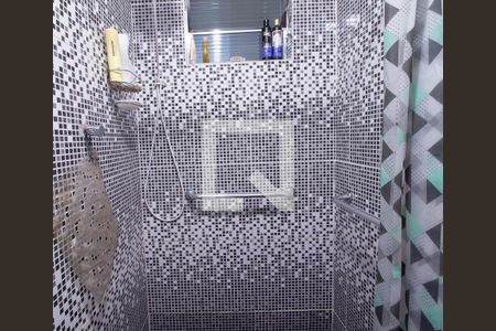 Casa à venda com 140m², 2 quartos e 1 vaga Casa à venda com 140m², 2 quartos e 1 vagaBanheiro da Suíte