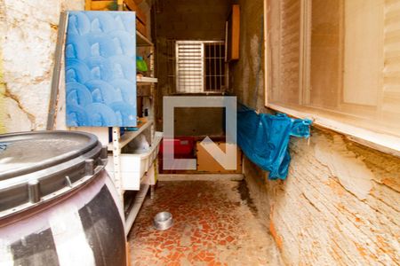 Casa à venda com 140m², 2 quartos e 1 vaga Casa à venda com 140m², 2 quartos e 1 vagaQuintal