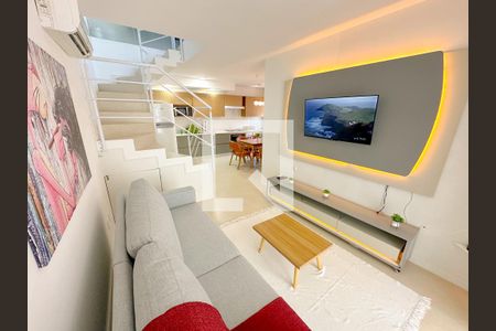 Sala de TV de apartamento para alugar com 2 quartos, 102m² em Cachoeira do Bom Jesus, Florianópolis