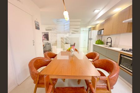 Sala de Jantar de apartamento para alugar com 2 quartos, 102m² em Cachoeira do Bom Jesus, Florianópolis