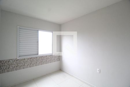 Suite de apartamento para alugar com 2 quartos, 57m² em Jardim Holanda, Uberlândia