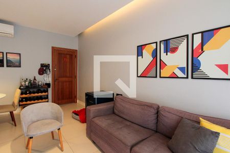 Sala de apartamento à venda com 2 quartos, 85m² em Barra da Tijuca, Rio de Janeiro