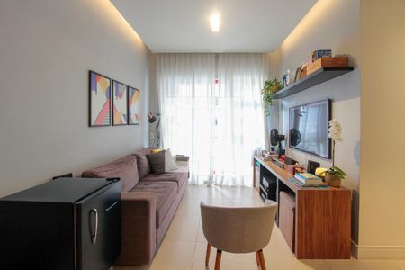 Sala de apartamento à venda com 2 quartos, 85m² em Barra da Tijuca, Rio de Janeiro