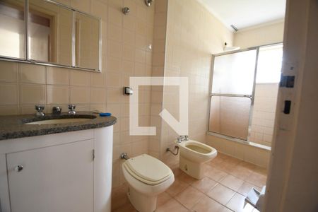 Banheiro de apartamento à venda com 1 quarto, 60m² em Conceicao, Campinas