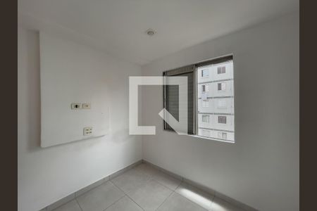 Quarto 2 de apartamento para alugar com 2 quartos, 32m² em Conjunto Residencial José Bonifácio, São Paulo