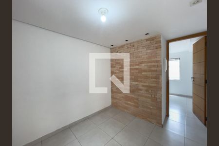 Sala de apartamento para alugar com 2 quartos, 32m² em Conjunto Residencial José Bonifácio, São Paulo