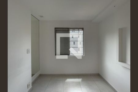 Quarto 1 de apartamento para alugar com 2 quartos, 32m² em Conjunto Residencial José Bonifácio, São Paulo