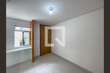 Sala de apartamento para alugar com 2 quartos, 32m² em Conjunto Residencial José Bonifácio, São Paulo