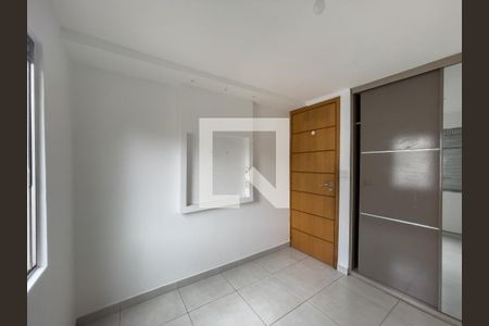 Quarto 1 de apartamento para alugar com 2 quartos, 32m² em Conjunto Residencial José Bonifácio, São Paulo