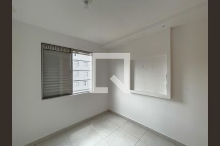 Quarto 1 de apartamento para alugar com 2 quartos, 32m² em Conjunto Residencial José Bonifácio, São Paulo