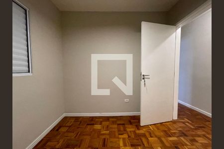 Quarto 2 de casa para alugar com 3 quartos, 80m² em Butantã, São Paulo