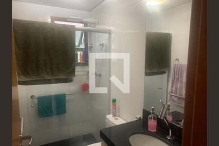 Banho social de apartamento à venda com 3 quartos, 110m² em Liberdade, Belo Horizonte