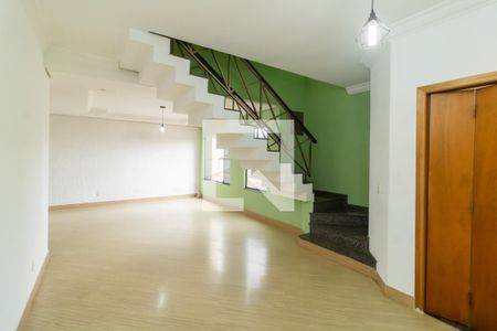 Sala de casa para alugar com 3 quartos, 136m² em Cidade Patriarca, São Paulo