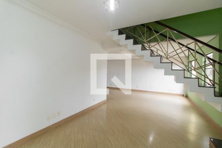 Sala de casa para alugar com 3 quartos, 136m² em Cidade Patriarca, São Paulo