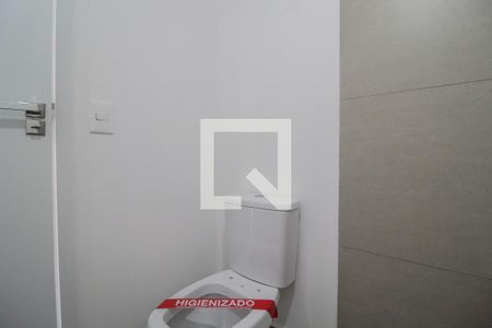 Banheiro de kitnet/studio à venda com 1 quarto, 24m² em Vila Olímpia, São Paulo