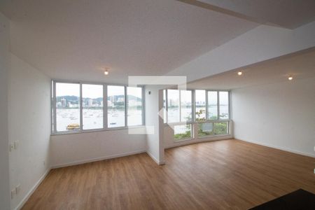 Sala de apartamento à venda com 2 quartos, 138m² em Urca, Rio de Janeiro