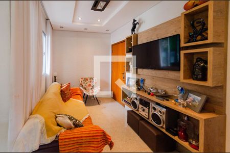 Sala de apartamento para alugar com 3 quartos, 75m² em Padre Eustáquio, Belo Horizonte