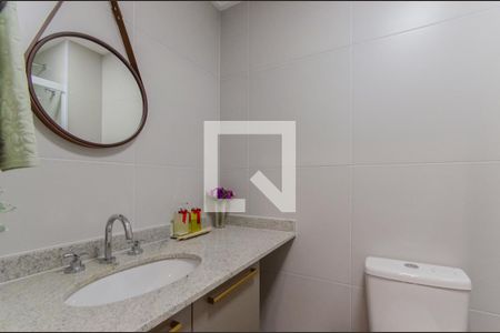 Banheiro de kitnet/studio para alugar com 1 quarto, 21m² em Paraíso, São Paulo