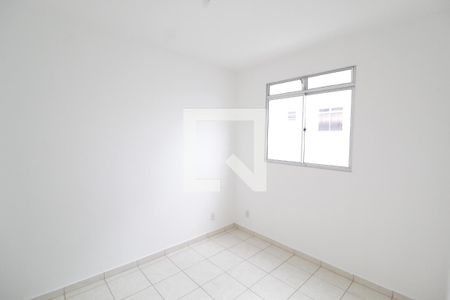 Quarto 1 de apartamento para alugar com 2 quartos, 45m² em Shopping Park, Uberlândia