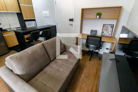 Sala de kitnet/studio para alugar com 1 quarto, 28m² em Cidade Jardim, São Paulo