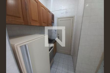 Cozinha de apartamento para alugar com 1 quarto, 26m² em Centro, São Vicente