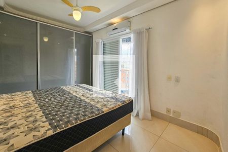 Quarto de apartamento para alugar com 2 quartos, 172m² em Jardim Las Palmas, Guarujá