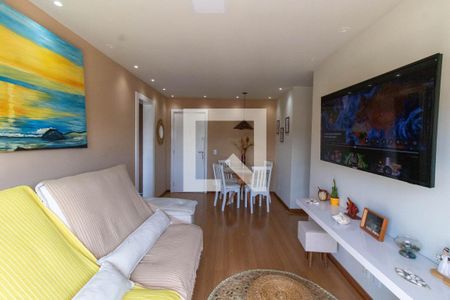 Sala de apartamento à venda com 2 quartos, 70m² em Pendotiba, Niterói