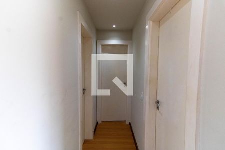 Corredor de apartamento à venda com 2 quartos, 70m² em Pendotiba, Niterói