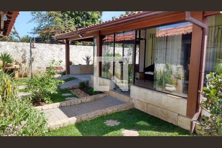 Casa à venda com 3 quartos, 277m² em Maravista, Niterói