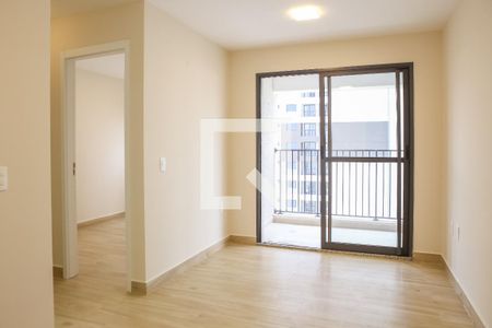 Sala de apartamento para alugar com 2 quartos, 55m² em Vila Anastácio, São Paulo