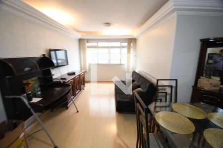 Sala de apartamento para alugar com 2 quartos, 82m² em Centro, Campinas