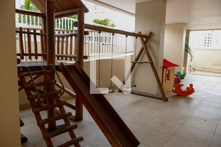 Apartamento à venda com 34m², 1 quarto e 1 vaga Apartamento à venda com 34m², 1 quarto e 1 vagaÁrea comum - Playground