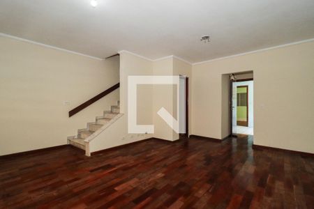 Sala de casa à venda com 4 quartos, 200m² em Campo Limpo, São Paulo