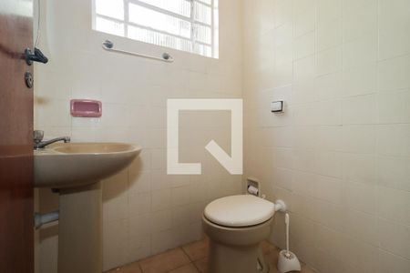 Lavabo de casa para alugar com 4 quartos, 200m² em Campo Limpo, São Paulo