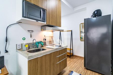 Cozinha de kitnet/studio para alugar com 0 quarto, 31m² em Butantã, São Paulo