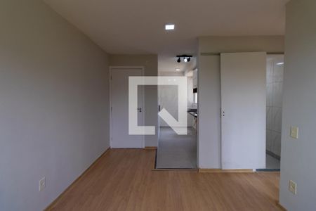 Sala de apartamento para alugar com 2 quartos, 40m² em Bairro Jardim Nossa Senhora das Graças, Cotia